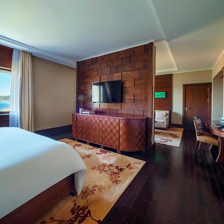 Rixos Borovoe Hotel Shchūchīnsk Buitenkant foto A bedroom at the hotel