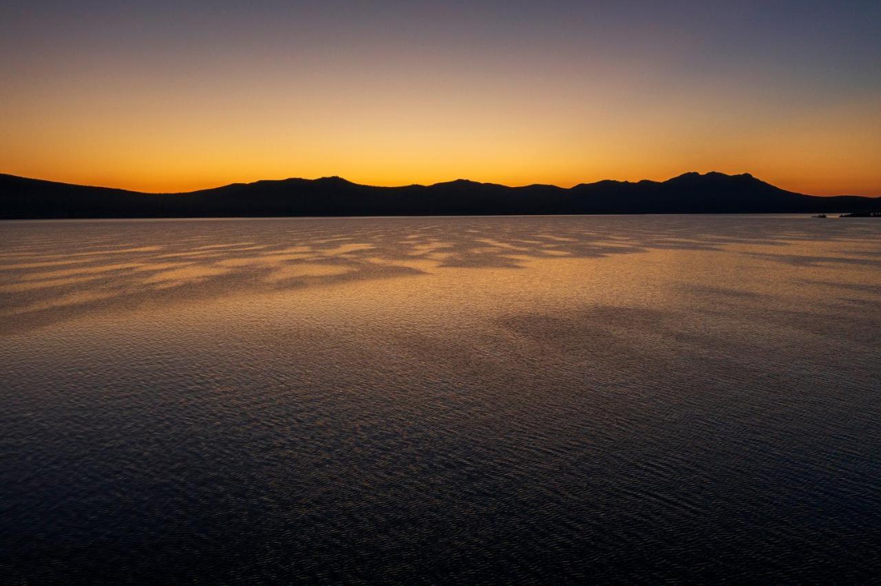 Rixos Borovoe Hotel Shchūchīnsk Buitenkant foto Sunset over the Racetrack Playa