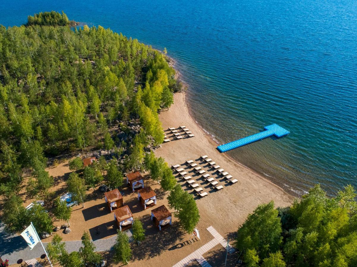Rixos Borovoe Hotel Shchūchīnsk Buitenkant foto Aerial view of the beach