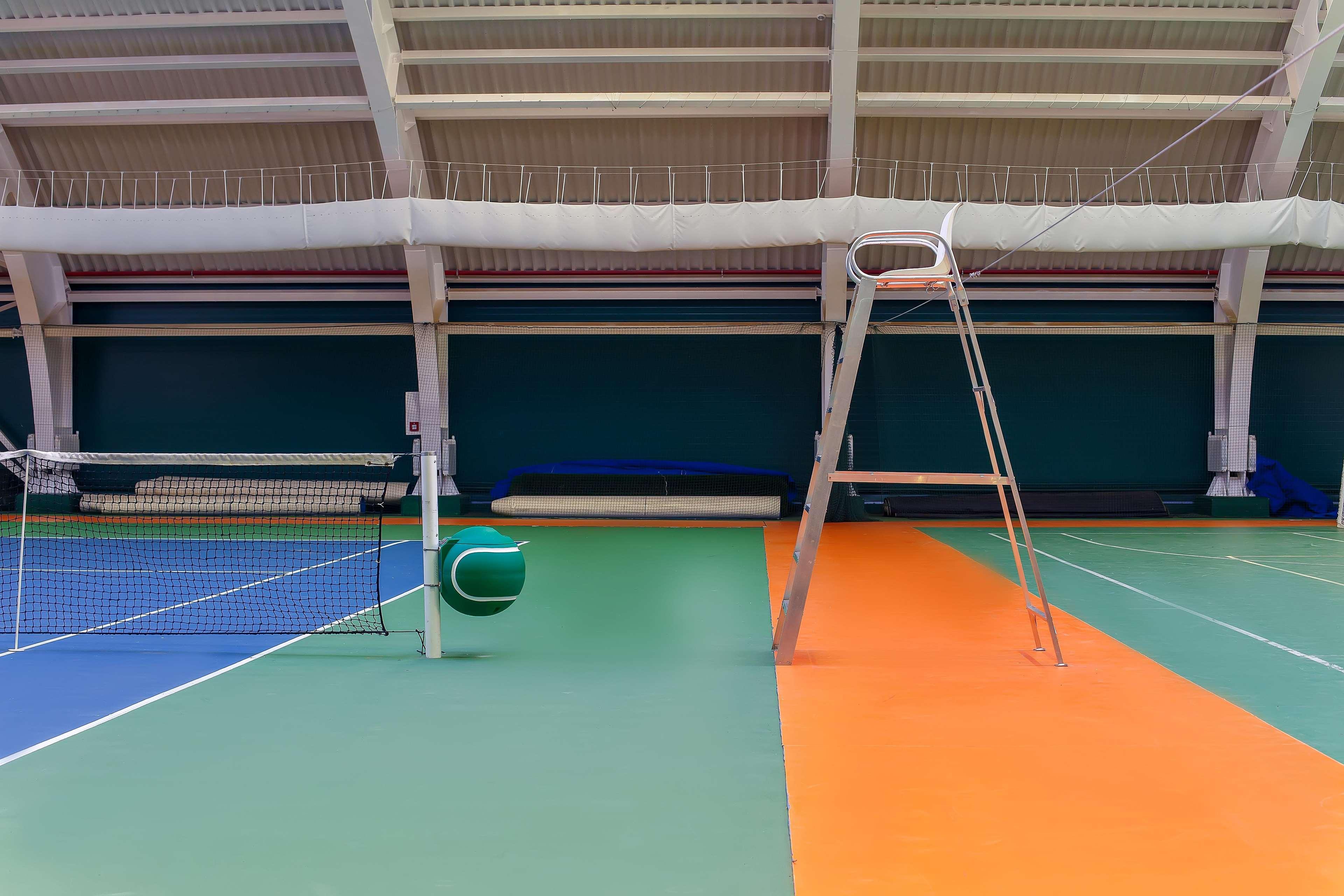 Rixos Borovoe Hotel Shchūchīnsk Buitenkant foto Tennis court