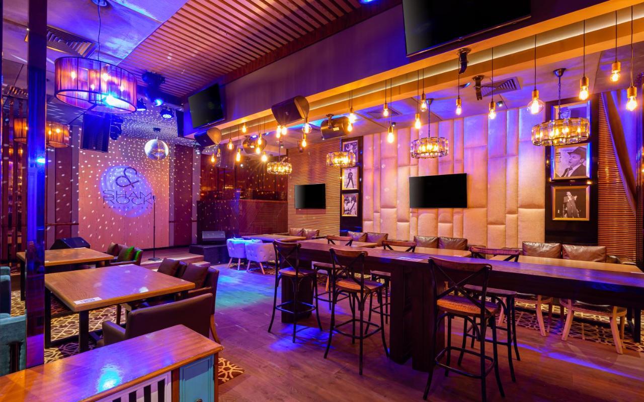 Rixos Borovoe Hotel Shchūchīnsk Buitenkant foto The interior of a nightclub in Mumbai, India
