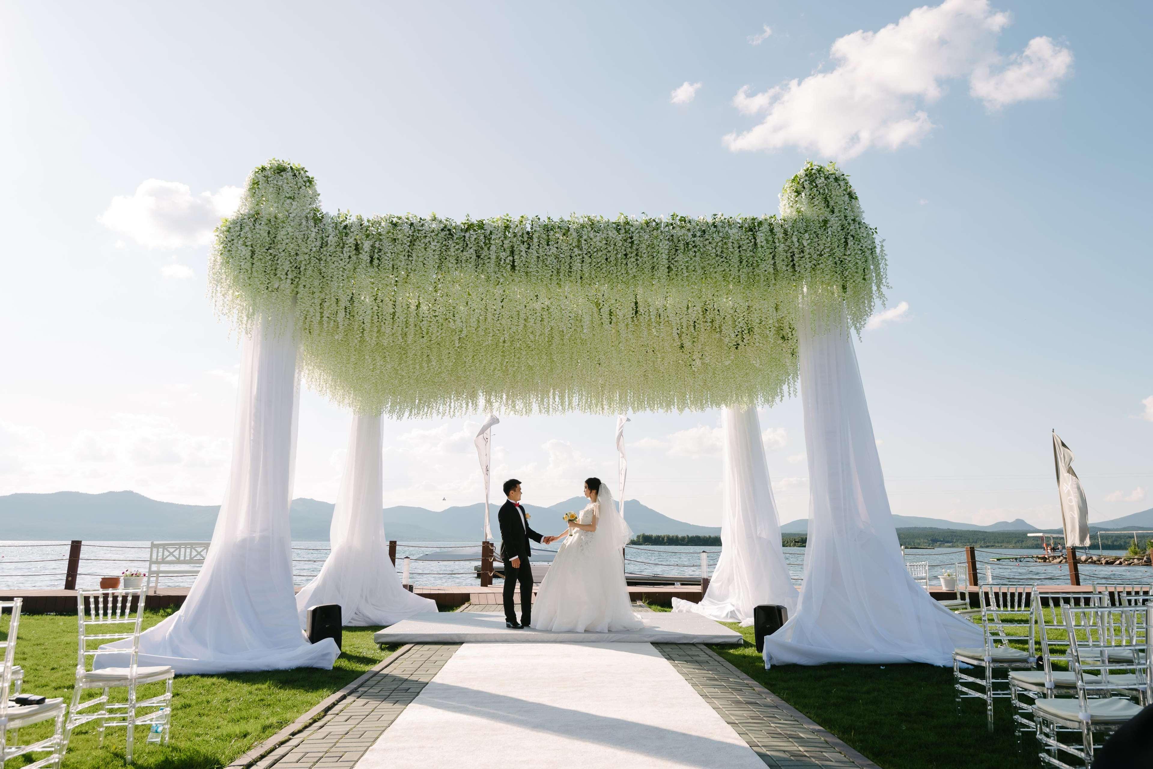 Rixos Borovoe Hotel Shchūchīnsk Buitenkant foto A wedding canopy